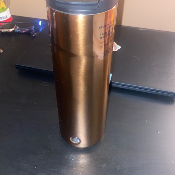 Starbucks vacuum insulated Tumblr - Picture 2 of 4